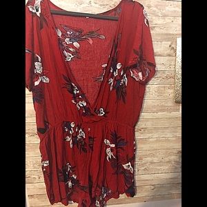 Romper... size is 4X but it fits more like a 2X